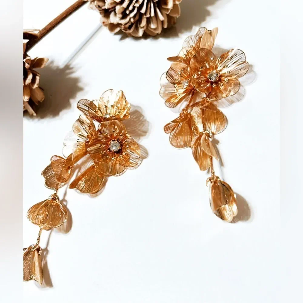 Flower statement  earrings M113 - Picture 3 of 7
